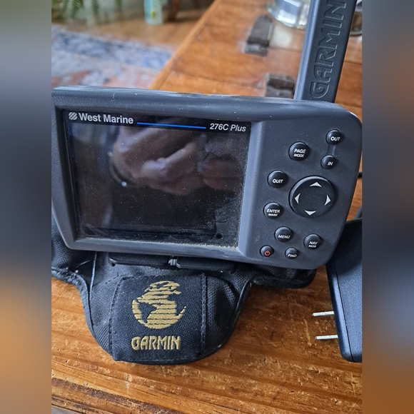 Garmin GPS Navigator with Display - Picture 3 of 3